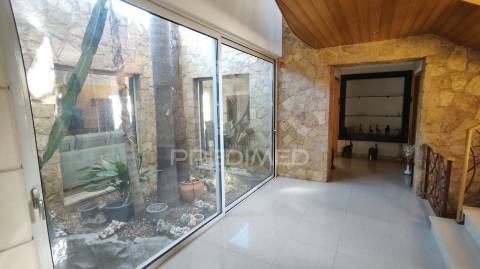 Moradia m5 com piscina ,portimão