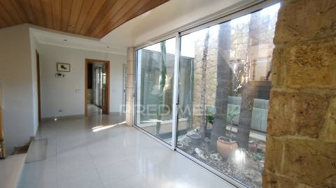 Moradia m5 com piscina ,portimão
