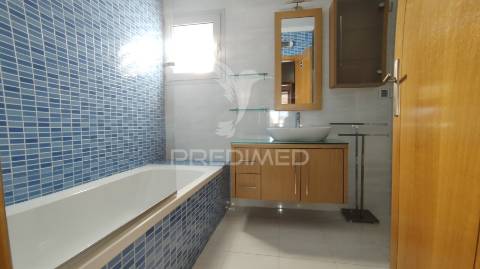 Moradia m5 com piscina ,portimão