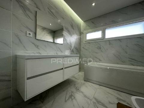 Moradia de luxo v3 com piscina elvas
