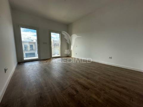 Moradia de luxo v3 com piscina elvas