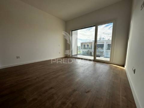 Moradia de luxo v3 com piscina elvas
