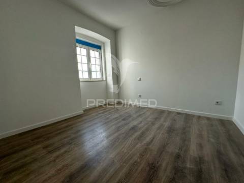 Apartamento t2+1 com terraço centro histórico elvas