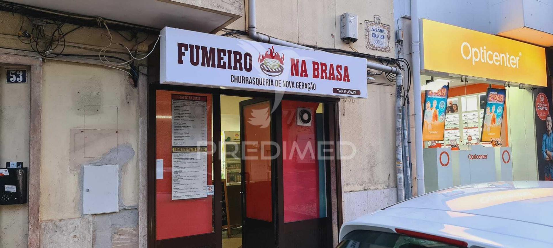 Churrasqueira + restaurante com duas salas