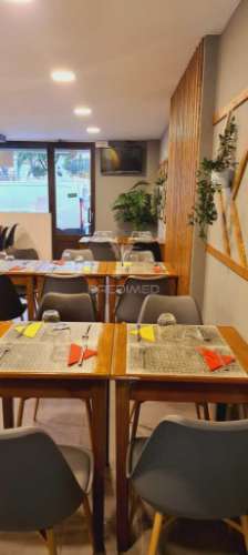 Churrasqueira + restaurante com duas salas