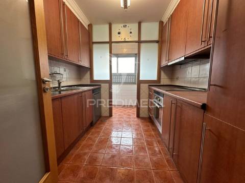 Apartamento t2 à venda em vila nova de gaia