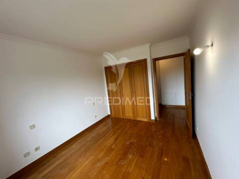 Apartamento t2 à venda em vila nova de gaia