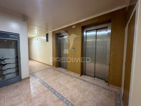 Apartamento t2 à venda em vila nova de gaia