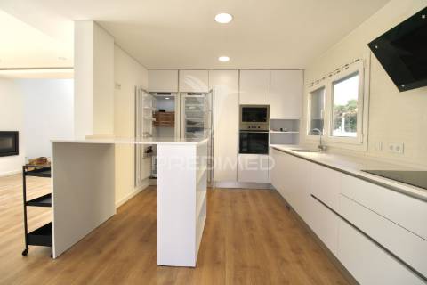 Moradia t4, aroeira