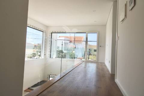 Moradia t4, aroeira