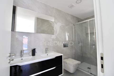 Moradia t4, aroeira