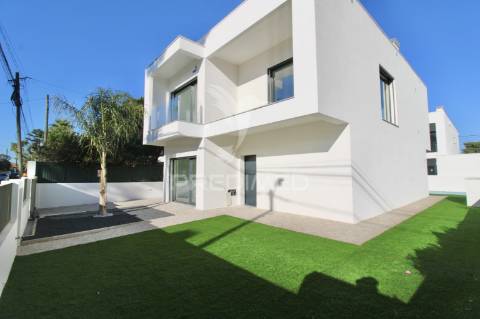 Moradia t4, aroeira