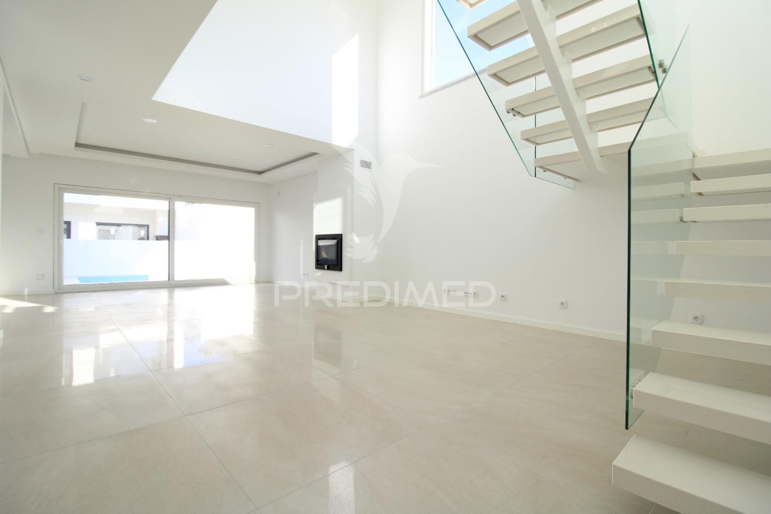 Moradia t4, aroeira