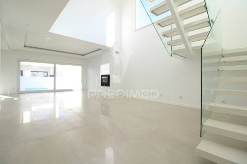 Moradia t4, aroeira