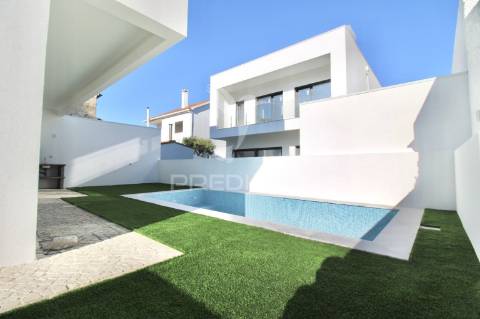 Moradia t4, aroeira