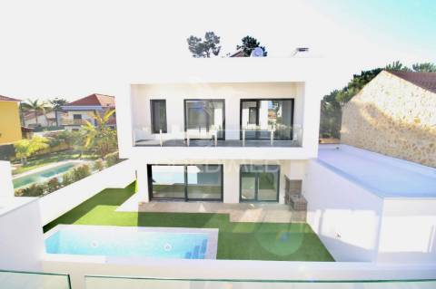 Moradia t4, aroeira