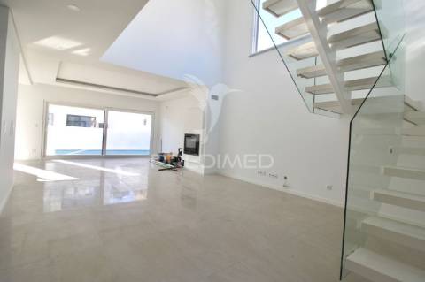 Moradia t4, aroeira