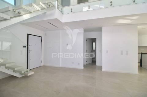 Moradia t4, aroeira