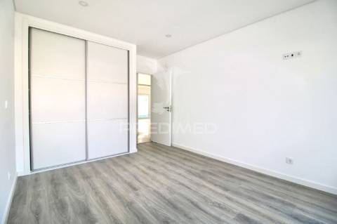 Moradia t4, aroeira