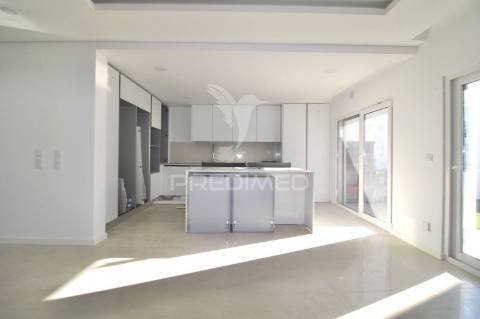 Moradia t4, aroeira