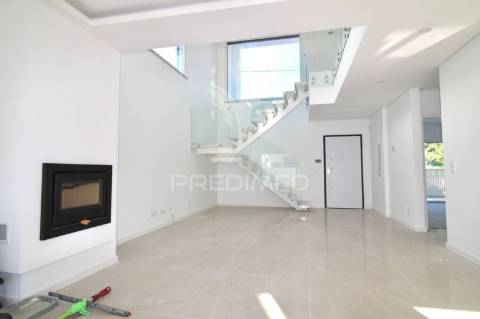 Moradia t4, aroeira