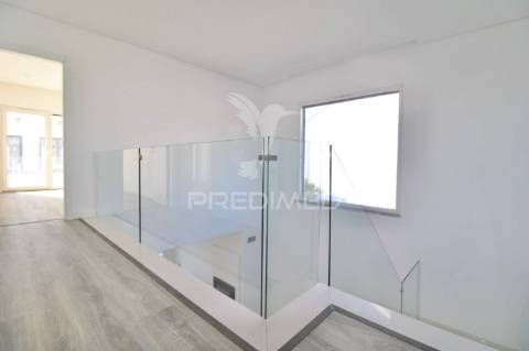Moradia t4, aroeira