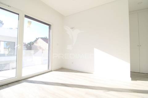 Moradia t4, aroeira