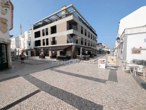 T0+1 novo com 48m2 no centro de vrsa, com terraço de 13m2