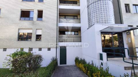 Apartamento t3 s.hora com box