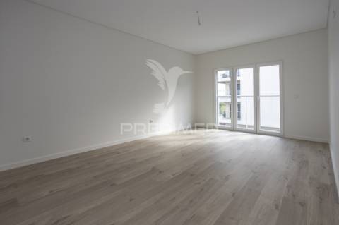 Apartamento t4 - com box  - novo - montijo