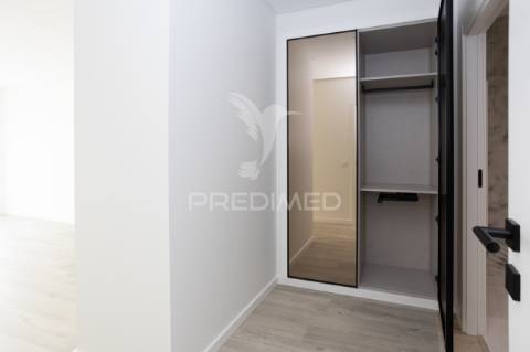 Apartamento t4 - com box  - novo - montijo