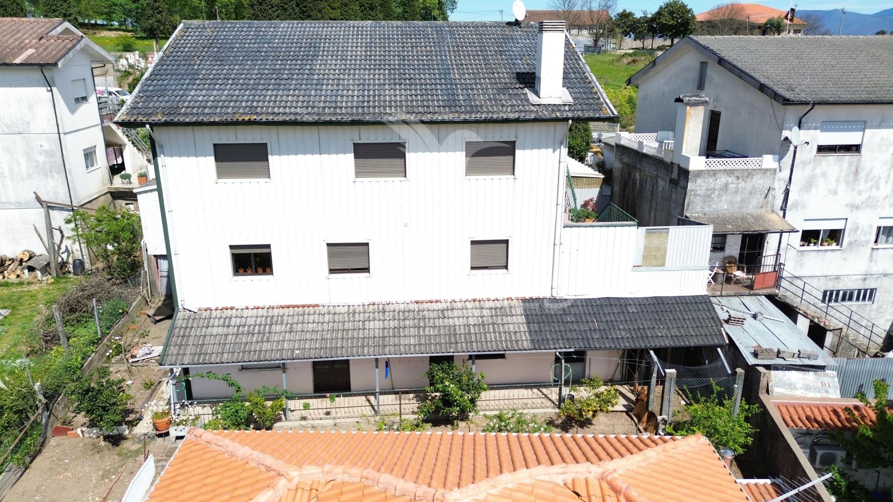 3 andares moradia em freixo de cima amarante