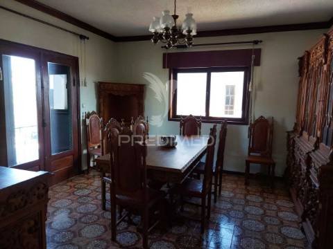 3 andares moradia em freixo de cima amarante