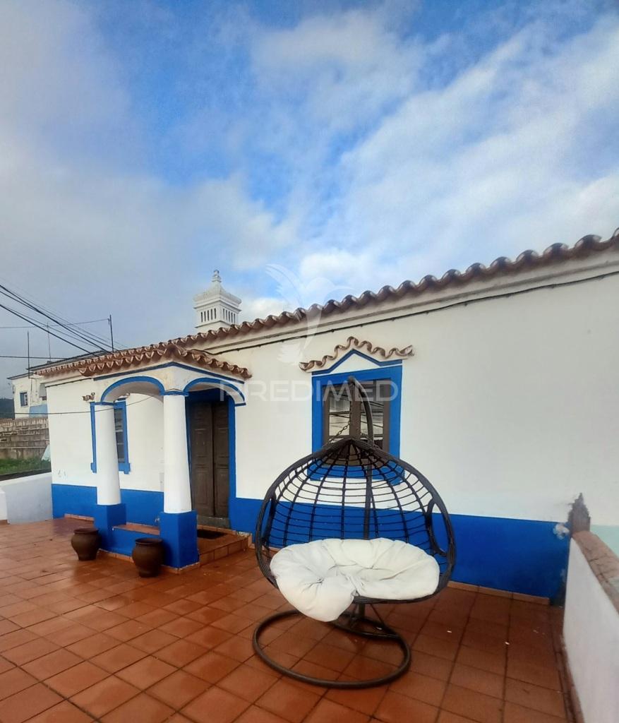 Moradia t2 com terreno em aldeia da serra d´ossa