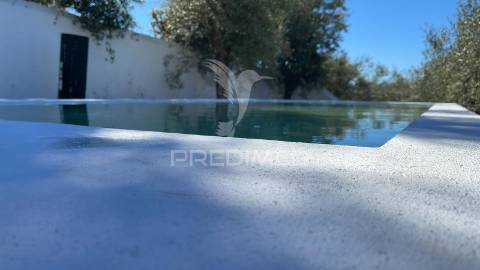 Moradia t2 com terreno em aldeia da serra d´ossa