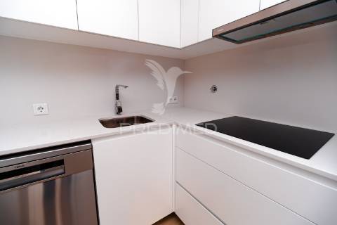 Encontre o seu espaço...fantástico apartamento novo,