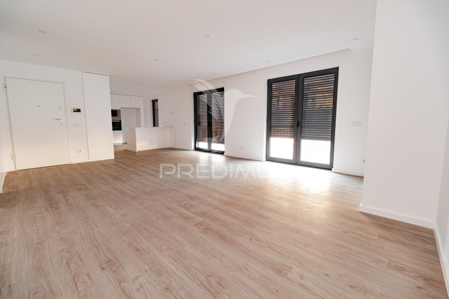 Encontre o seu espaço...fantástico apartamento novo,