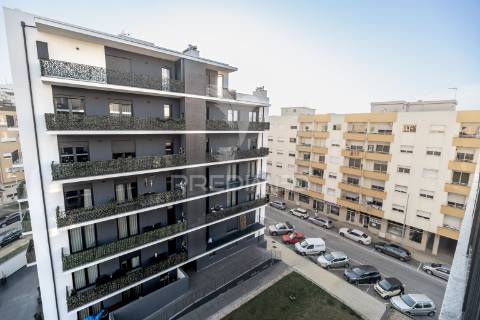 Encontre o seu espaço...fantástico apartamento novo,