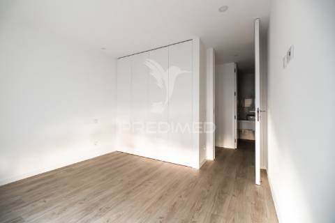 Encontre o seu espaço...fantástico apartamento novo,