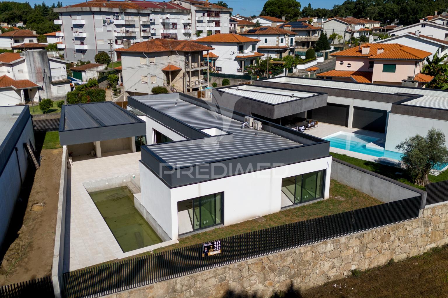 Moradia com piscina e vista rio em soutelo, braga