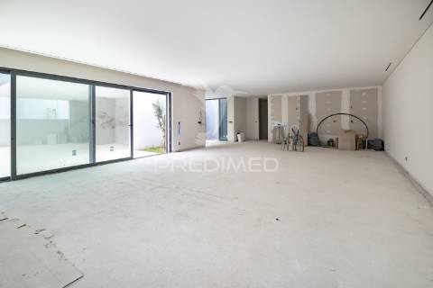 Moradia com piscina e vista rio em soutelo, braga