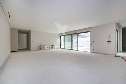 Moradia com piscina e vista rio em soutelo, braga