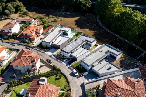 Moradia com piscina e vista rio em soutelo, braga
