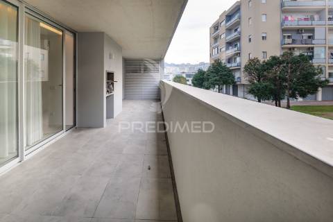 Fantástico apartamento t3 como novo em real, braga