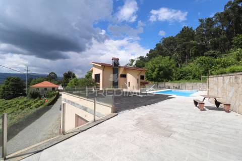 Encontre o seu espaço. fantástica moradia com piscina