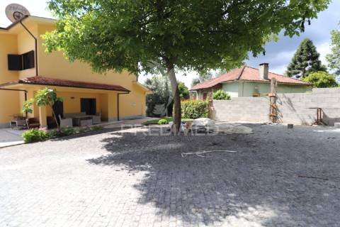 Encontre o seu espaço. fantástica moradia com piscina