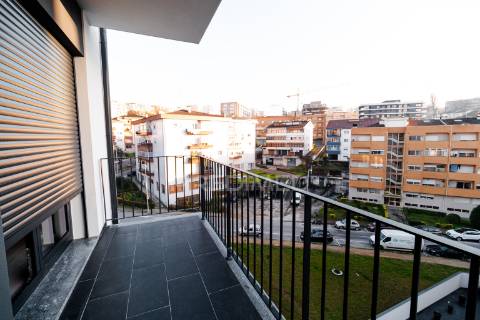 Encontre o seu espaço...fantástico apartamento novo,