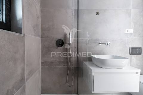 Encontre o seu espaço...fantástico apartamento novo,