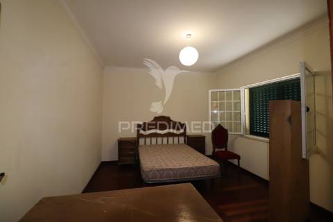 Moradia t3 rodeada da natureza.