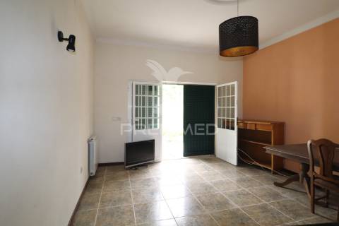 Moradia t3 rodeada da natureza.